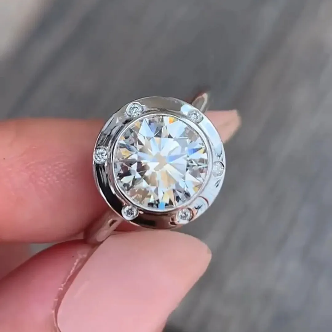 /public/photos/live/Singular Bezel Set Round Solitaire Moissanite Ring 635 (2).webp